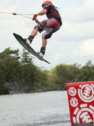Salto de esquí acuático 